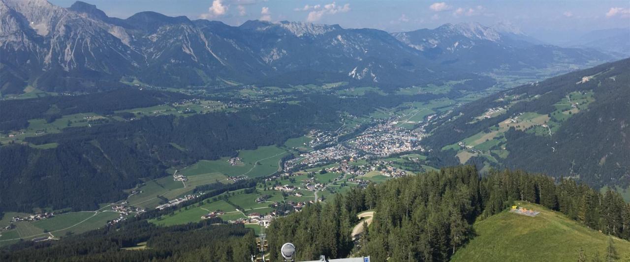 Gaestehaus Huber Fruehstueckspension Schladming Exterior photo